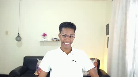 Snapshot of maiki18 chatting on 3, 2, 2025 I am Maik online show from 3, 2, 2025