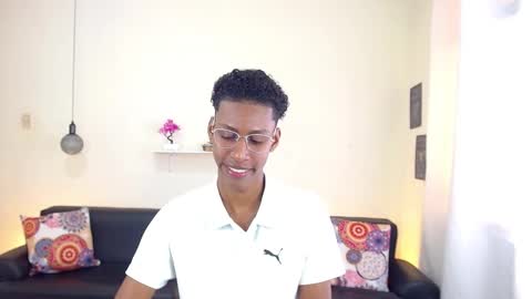Snapshot of maiki18 chatting on 12, 2, 2025 I am Maik online show from 12, 2, 2025