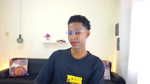 Snapshot of maiki18 chatting on 14, 2, 2025 I am Maik online show from 14, 2, 2025