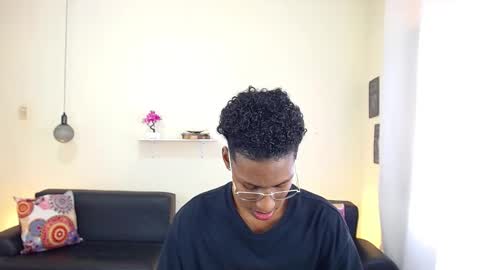Snapshot of maiki18 chatting on 14, 2, 2025 I am Maik online show from 14, 2, 2025