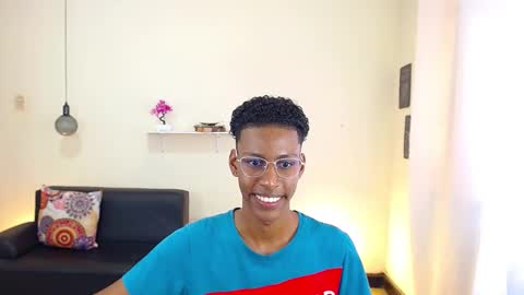 Snapshot of maiki18 chatting on 24, 2, 2025 I am Maik online show from 24, 2, 2025