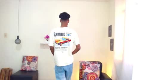 Snapshot of maiki18 chatting on 8, 3, 2025 I am Maik online show from 8, 3, 2025