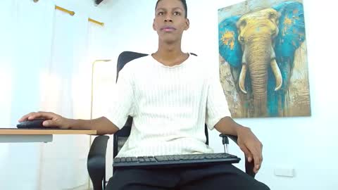 Snapshot of maiki18 chatting on 9, 9, 2025 I am Maik online show from 9, 9, 2025