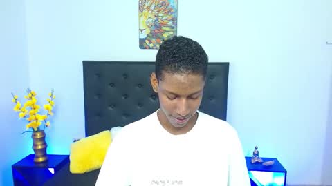 Snapshot of maiki18 chatting on 4, 10, 2025 I am Maik online show from 4, 10, 2025