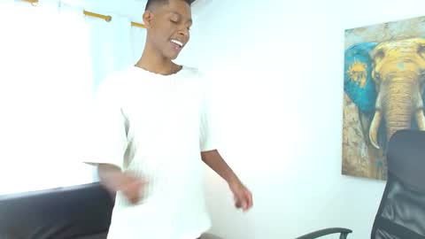 I am Maik online show from 7, 2, 2026