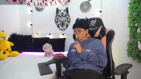 Snapshot of maiky_cooper chatting on 15, 2, 2025 Maiky Cooper online show from 15, 2, 2025