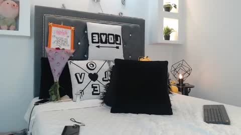 Snapshot of maiky_cooper chatting on 12, 3, 2025 Maiky Cooper online show from 12, 3, 2025