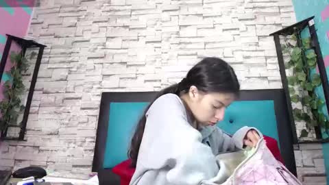  MAILY CAN  online show from 10, 9, 2025