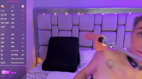 Snapshot of maily_zans chatting on 4, 1, 2025 Maily online show from 4, 1, 2025