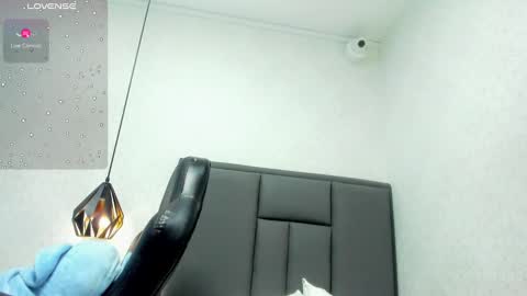 Snapshot of mailylove1 chatting on 4, 2, 2025 M A I L Y online show from 4, 2, 2025