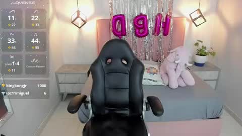 Snapshot of mailylove1 chatting on 7, 2, 2025 M A I L Y online show from 7, 2, 2025