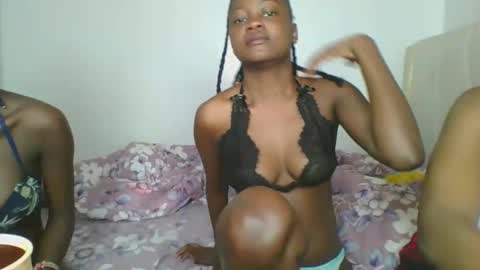 maira luv1 online show from 20, 12, 2025