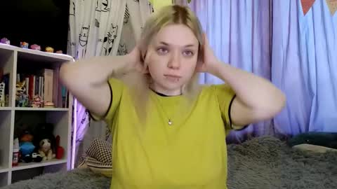 Snapshot of mairaspratlen chatting on 25, 2, 2026 Karen online show from 25, 2, 2026