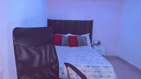 Maite online show from 30, 1, 2025