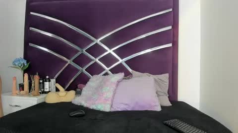 Snapshot of maiteht chatting on 22, 9, 2025 maite online show from 22, 9, 2025