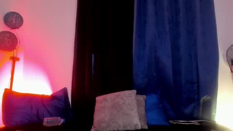 maitte_love online show from 9, 11, 2025