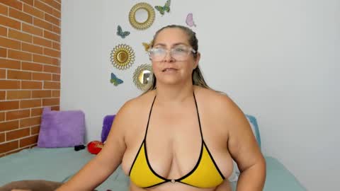 Snapshot of maja_hills chatting on 3, 1, 2025 maja_hills online show from 3, 1, 2025