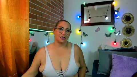 Snapshot of maja_hills chatting on 22, 2, 2025 maja_hills online show from 22, 2, 2025