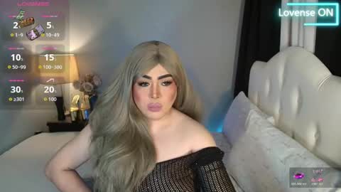Snapshot of majestydannaxx chatting on 27, 4, 2026 majestydannaxx online show from 27, 4, 2026