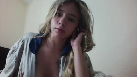 majo_gomezz online show from 19, 1, 2026
