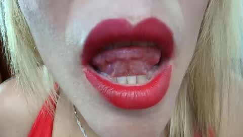 Majo Soussa online show from 1, 10, 2025