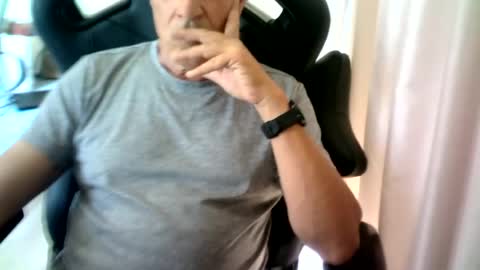 Snapshot of makis8989 chatting on 7, 7, 2026 makis8989 online show from 7, 7, 2026
