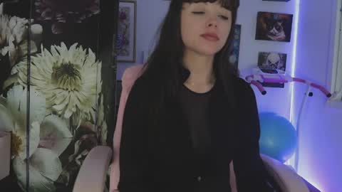 Snapshot of makiyahbelle2 chatting on 18, 4, 2026 MakiyahBelle online show from 18, 4, 2026