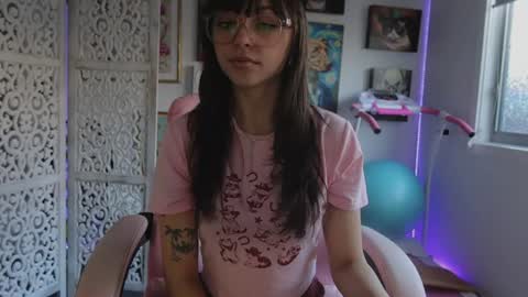 Snapshot of makiyahbelle2 chatting on 4, 7, 2026 MakiyahBelle online show from 4, 7, 2026