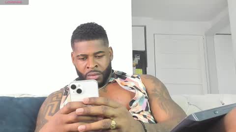 Snapshot of makonneen chatting on 3, 6, 2026 Makonnen online show from 3, 6, 2026