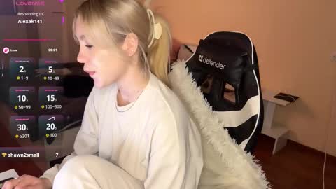 Snapshot of maksisisia chatting on 27, 10, 2025 maksisisia online show from 27, 10, 2025