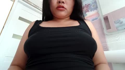 Snapshot of makulato chatting on 2, 7, 2026 Maya online show from 2, 7, 2026