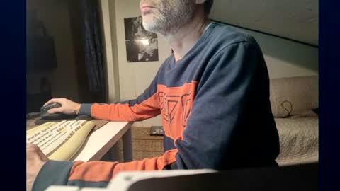 malebitch99999 online show from 16, 12, 2025