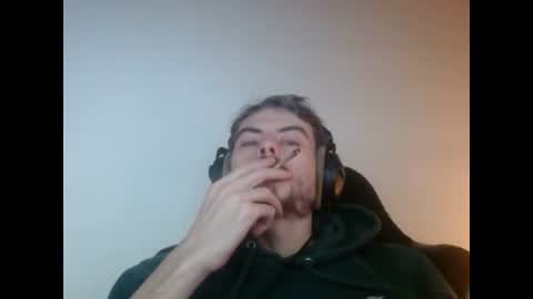 Snapshot of malenpc chatting on 3, 11, 2025 malenpc online show from 3, 11, 2025