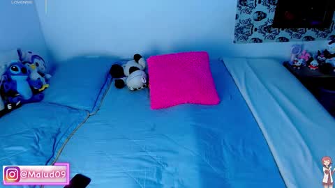   online show from 1, 10, 2025