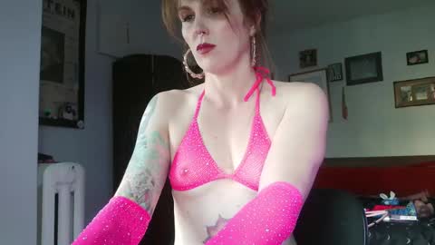 Snapshot of mamafoxxx911 chatting on 3, 10, 2025 mamafoxxx911 online show from 3, 10, 2025