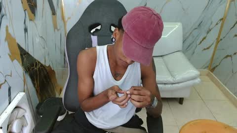 man_sant11 online show from 6, 4, 2026