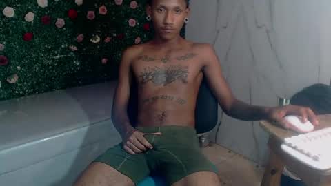 Snapshot of man_sant11 chatting on 15, 4, 2026 man_sant11 online show from 15, 4, 2026