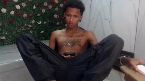 Snapshot of man_sant11 chatting on 22, 5, 2026 man_sant11 online show from 22, 5, 2026