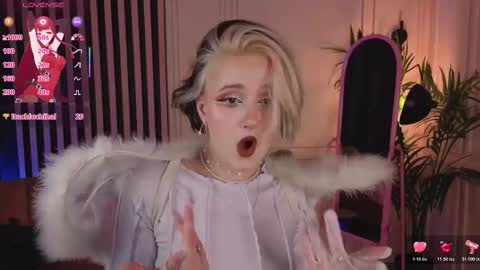 Luna online show from 16, 12, 2025