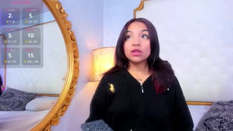 Snapshot of manelyk_evanss chatting on 12, 11, 2025 manelyk_evanss online show from 12, 11, 2025