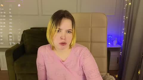 manic_pixie_ online show from 7, 2, 2025