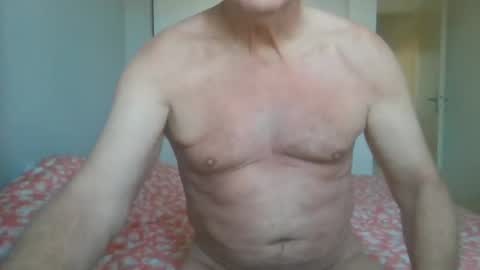 Snapshot of manngrossbite chatting on 27, 5, 2026 manngrossbite online show from 27, 5, 2026