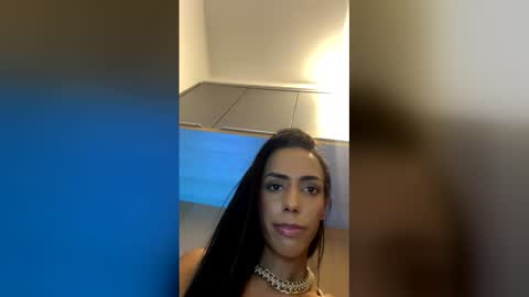 Snapshot of mannukaumon chatting on 9, 6, 2026 Bru Zampolli online show from 9, 6, 2026