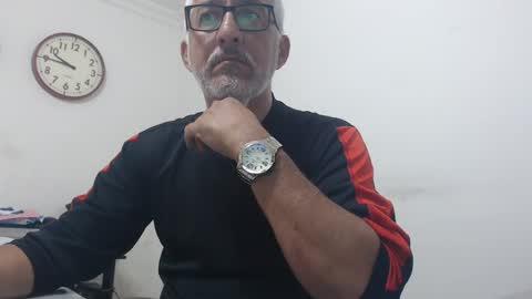 Snapshot of manolito1024 chatting on 29, 12, 2024 Manolito online show from 29, 12, 2024