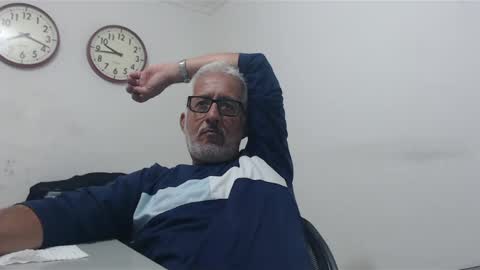 Snapshot of manolito1024 chatting on 23, 2, 2025 Manolito online show from 23, 2, 2025