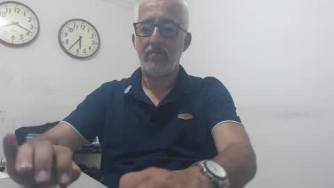Snapshot of manolito1024 chatting on 23, 2, 2025 Manolito online show from 23, 2, 2025