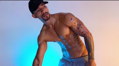 Snapshot of manolo_hot1 chatting on 4, 12, 2024 Manolo Hot 1 online show from 4, 12, 2024