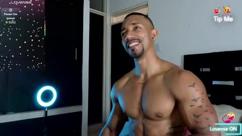 Snapshot of manolo_hot1 chatting on 12, 5, 2026 Manolo Hot 1 online show from 12, 5, 2026