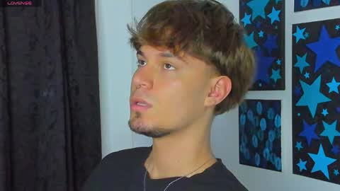  independent model online show from 14, 4, 2026