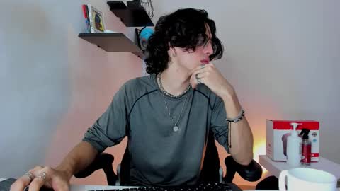 Manuel online show from 26, 11, 2025